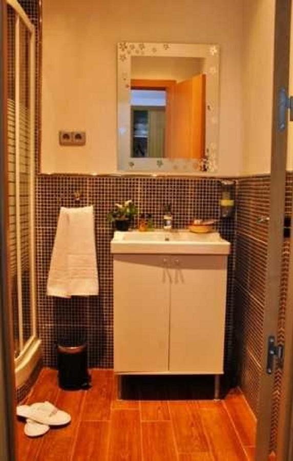 Alba1924 Bed and Breakfast Madrid Exterior foto