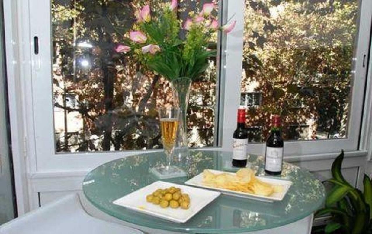 Alba1924 Bed and Breakfast Madrid Exterior foto